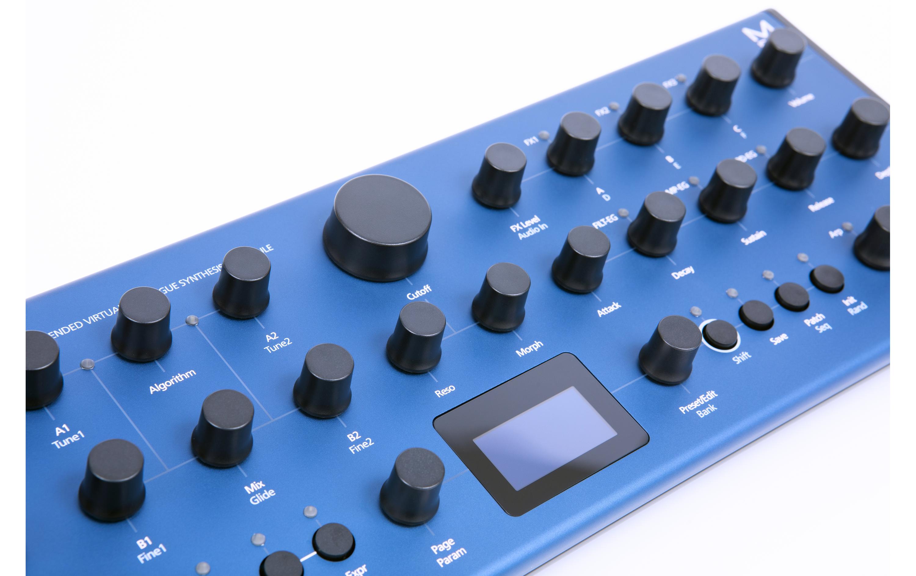 Synthesizer Cobalt8M<br>8-stimmiger erweiterter virtuell-analoger Synthesizer