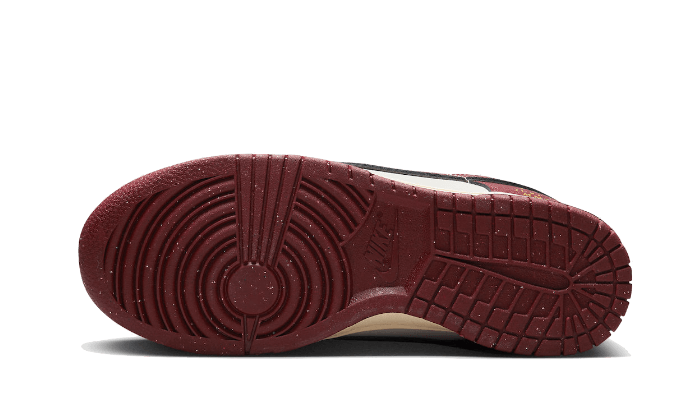 Nike Dunk Low SE Sail Team Red - 48h Delivery