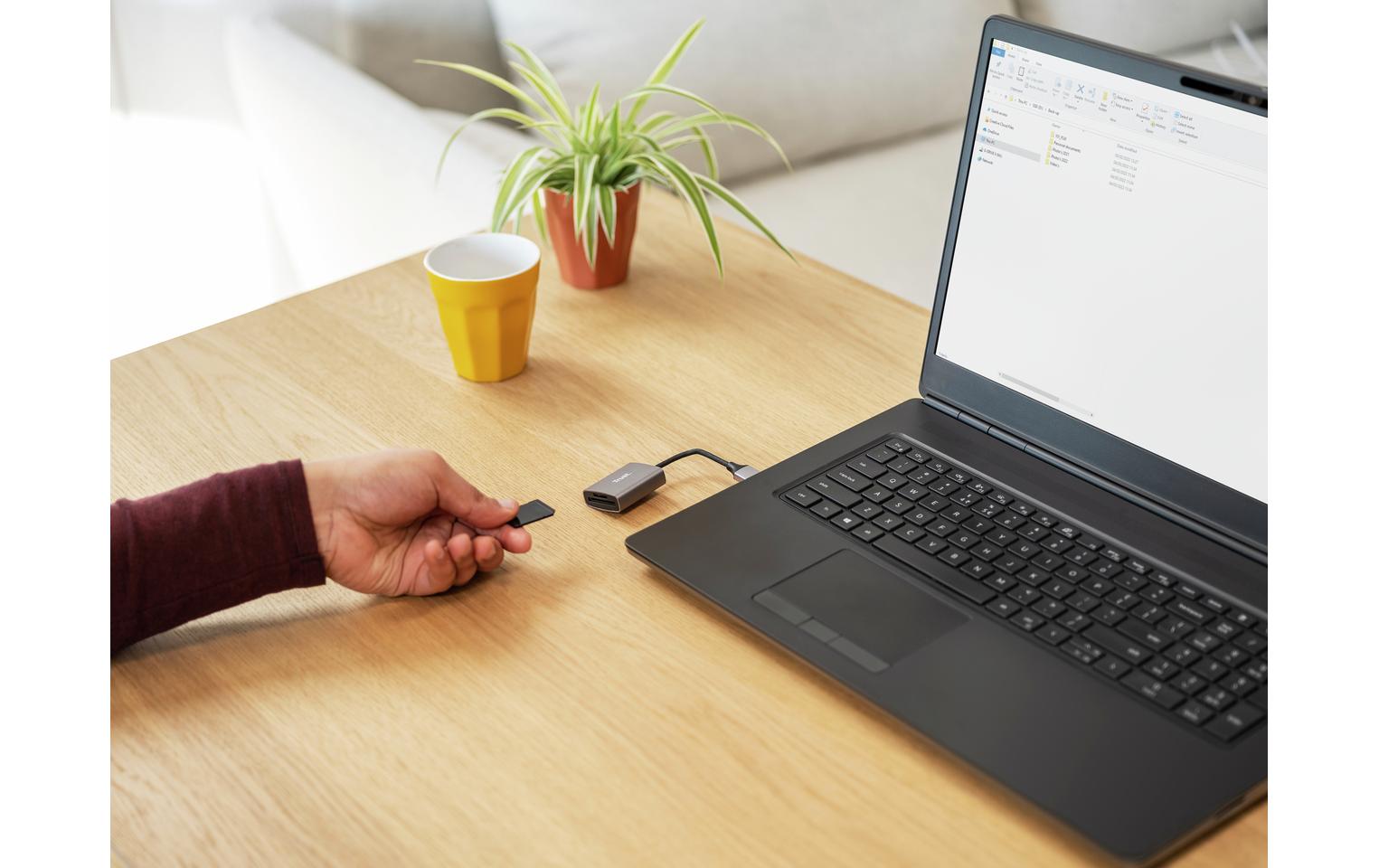 Card Reader Extern USB-AKompaktes Kartenlesegerät für (micro)SD-Karten mit Standard-USB-Anschluss und Aluminium-Gehäuse