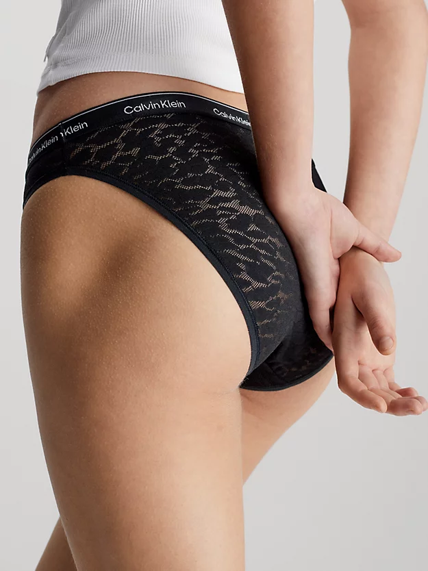 Conjunto com 3 calcinhas de biquíni de renda