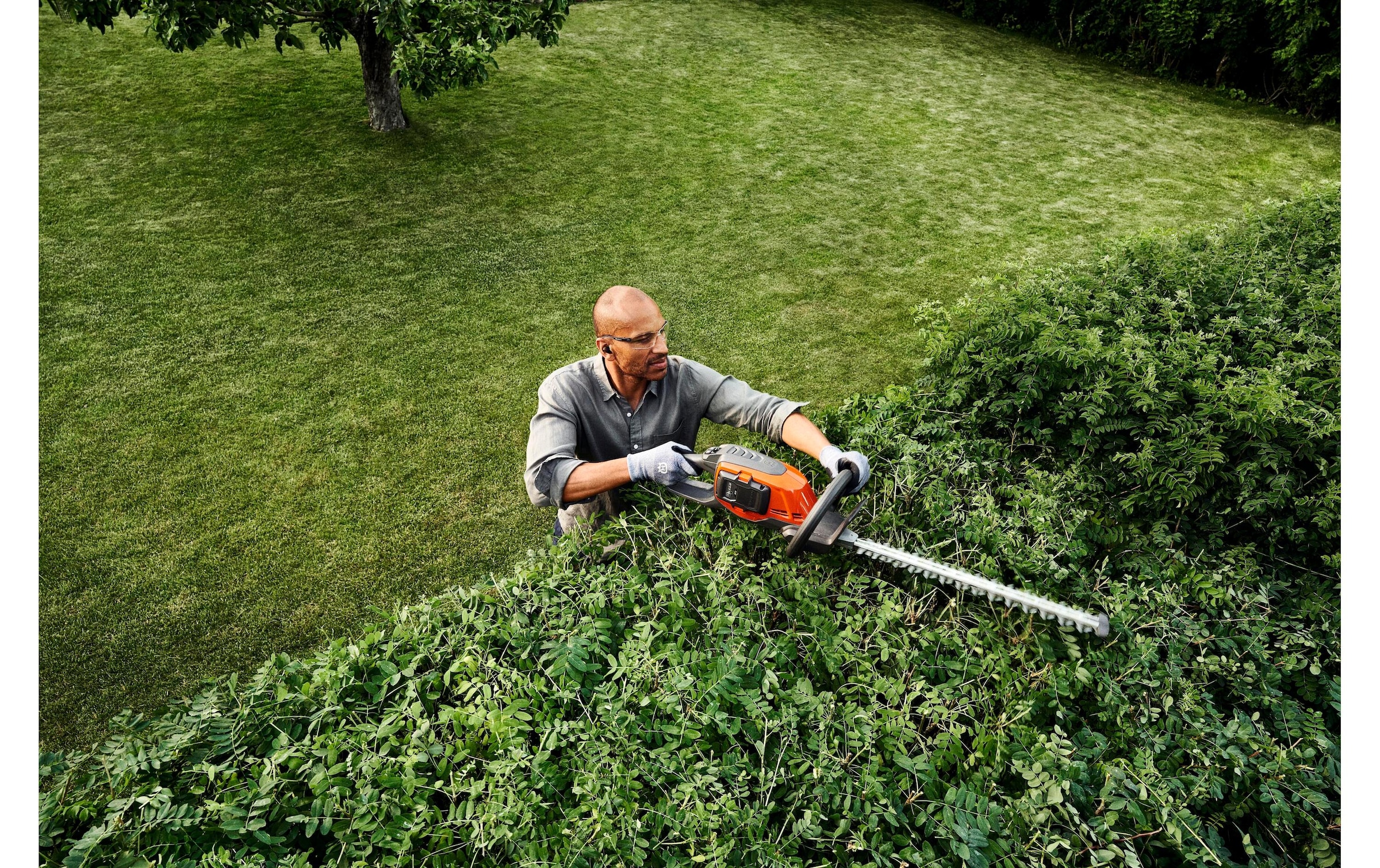 Husqvarna Akku-Heckenschere »215iHD45 Kit, 2.0 Ah« ()