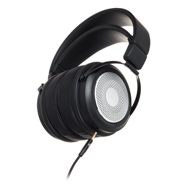 Behringer Alpha