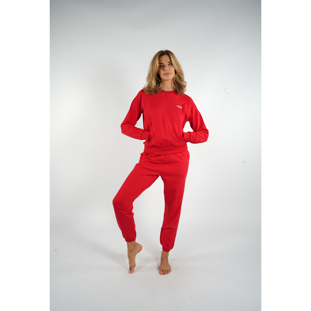 FILA<br>Pijama para usar em casa