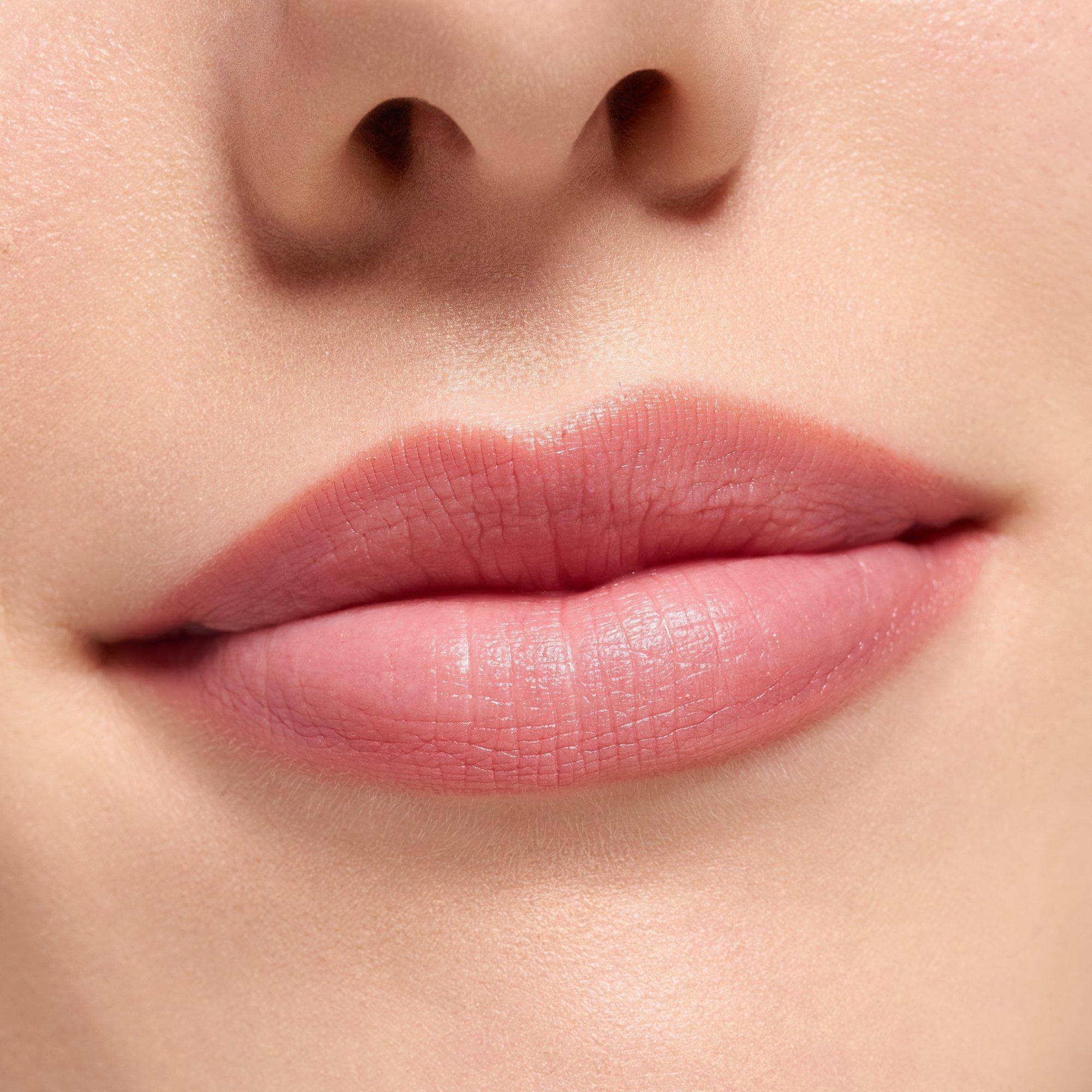 POUTline soft glide LIP PENCIL