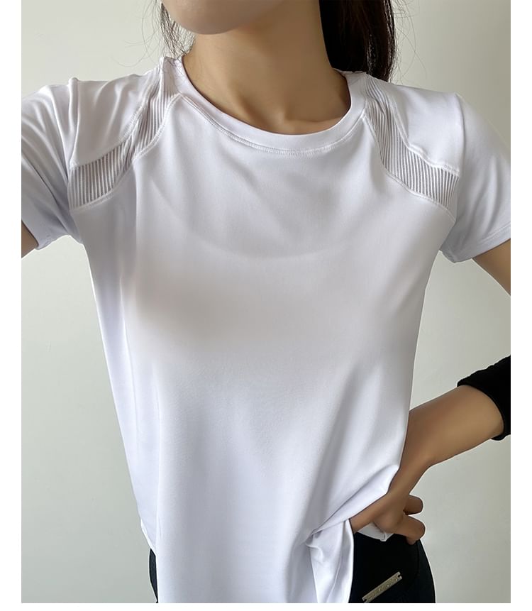 Engiko - Sport-T-shirt met korte mouwen, ronde hals, effen mesh-paneel en uitsparing op de rug