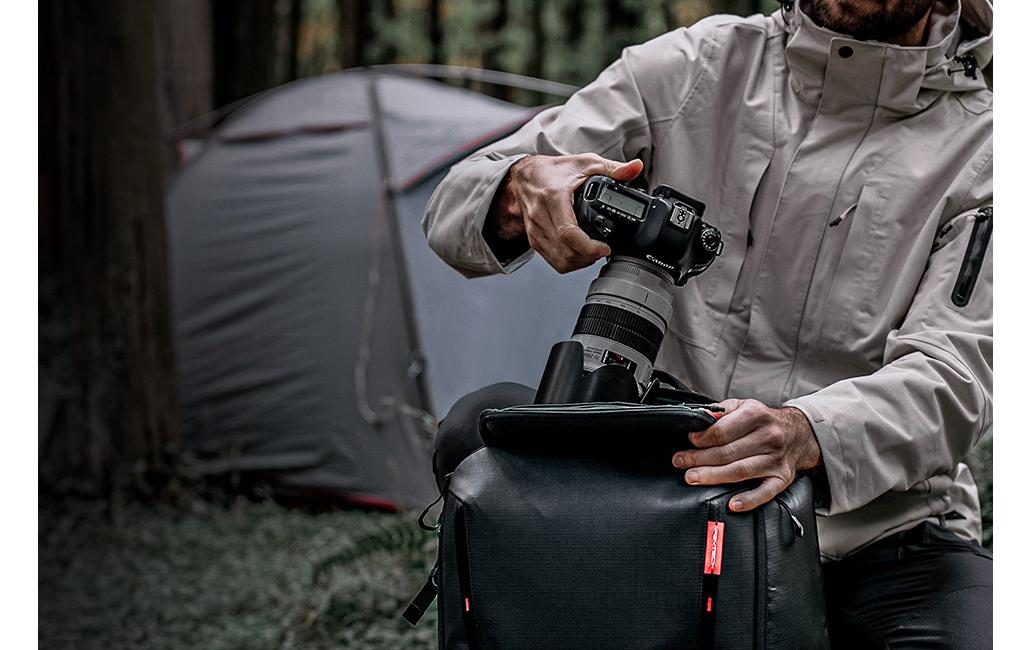 Fotorucksack OneMo 2 25L Space Black<br>Leistungsstarker Rucksack, der überall einsetzbar ist