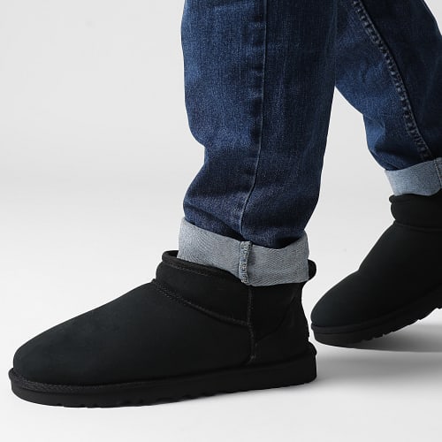 Boots Classic Ultra Mini 1137391 Black