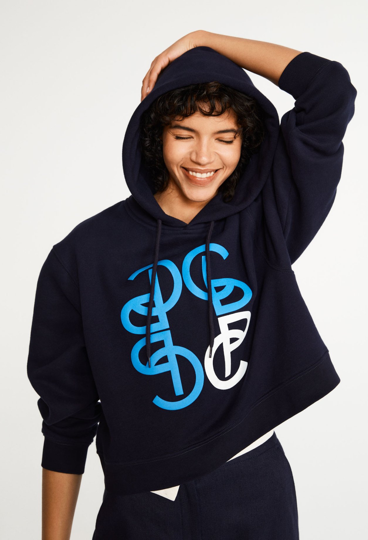 Sweat &agrave; capuche