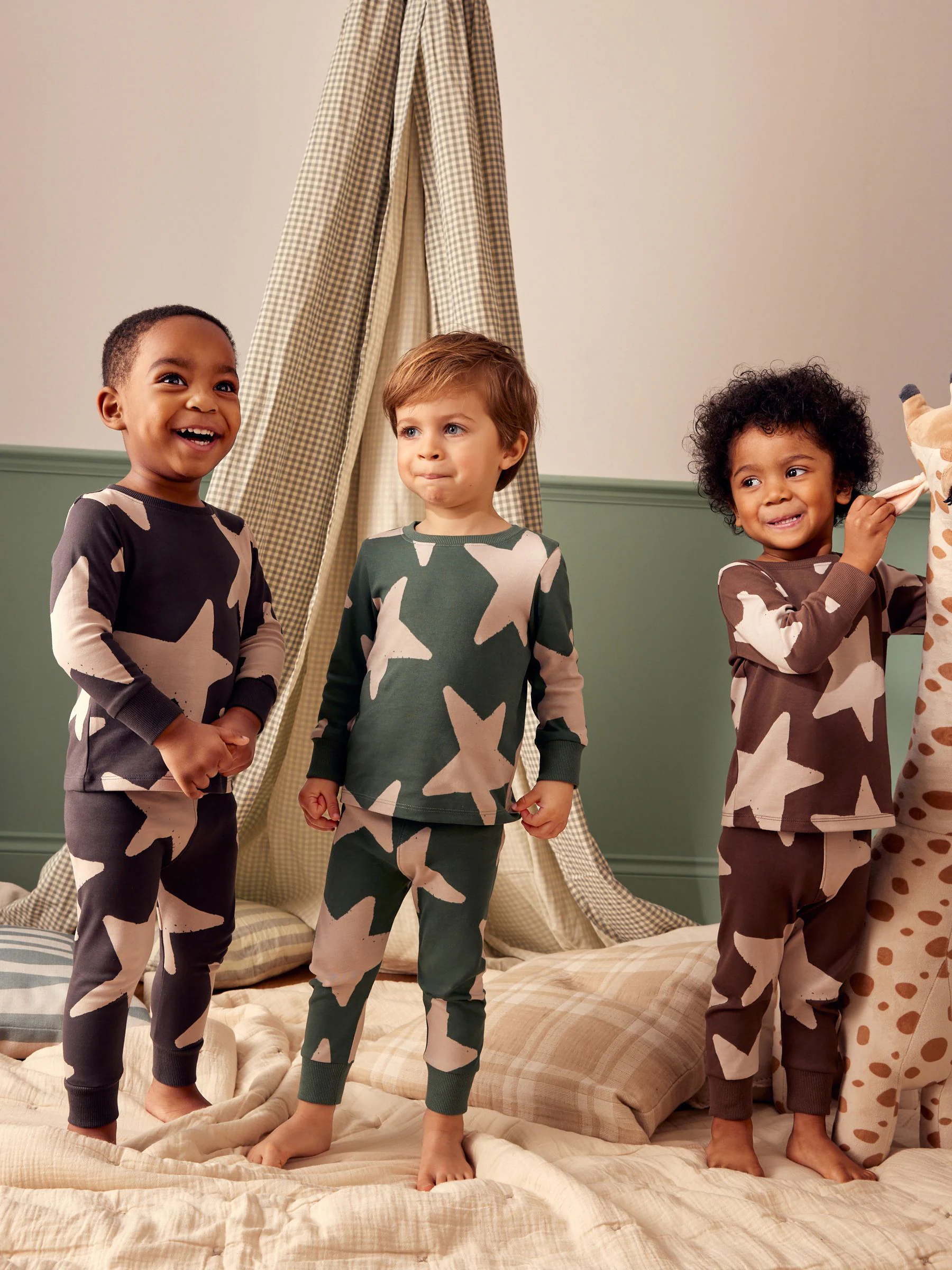 Groen/ecru/bruin met sterren - Verpakking van 3 knusse pyjama's (9 mnd-10 jr)