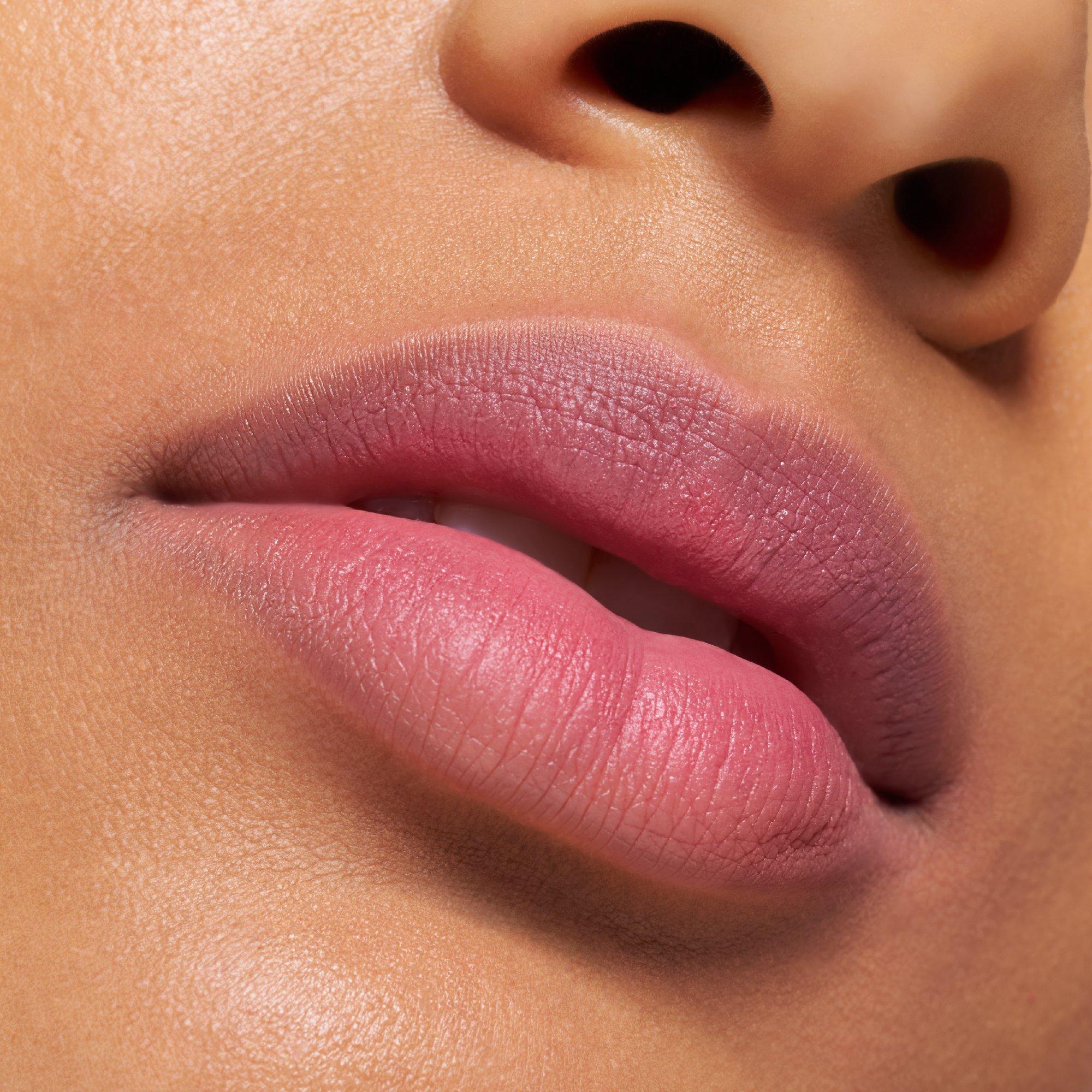 BLUR soufflé matte lip cream