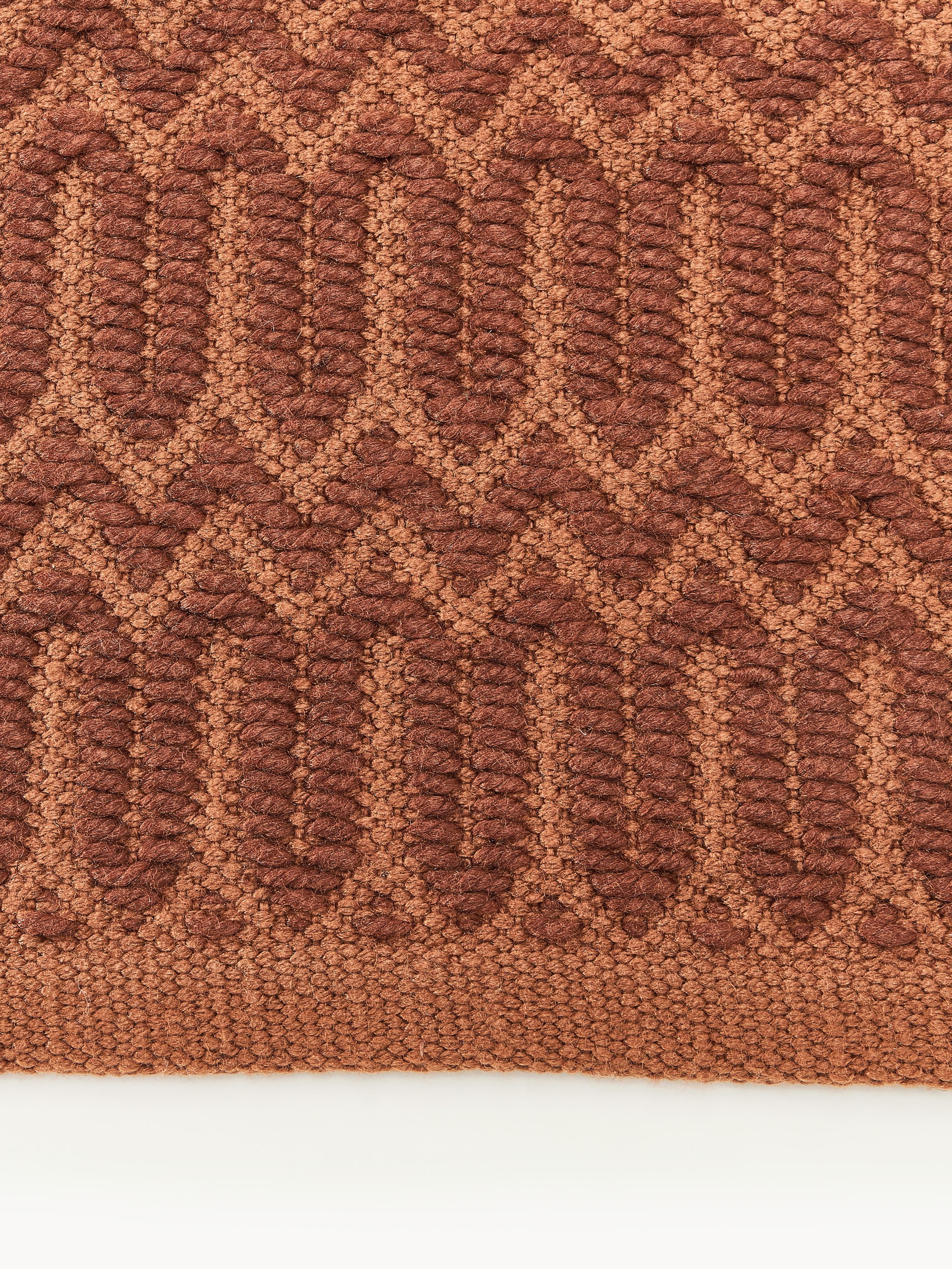 Handgeweven outdoor vloerkleed Rune met geometrisch patroon