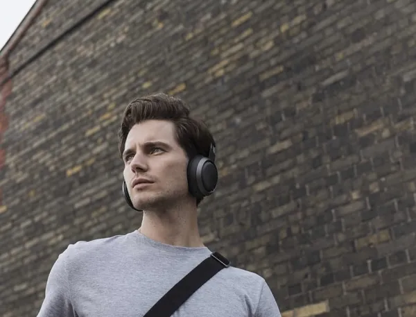 Philips Fidelio L3 - Hovedtelefoner med mik. - fuld størrelse - Bluetooth - trådløs, kablet - aktiv støjfjerning - 3,5 mm jackstik - matmørk satin-ørekopper, sort pandebånd