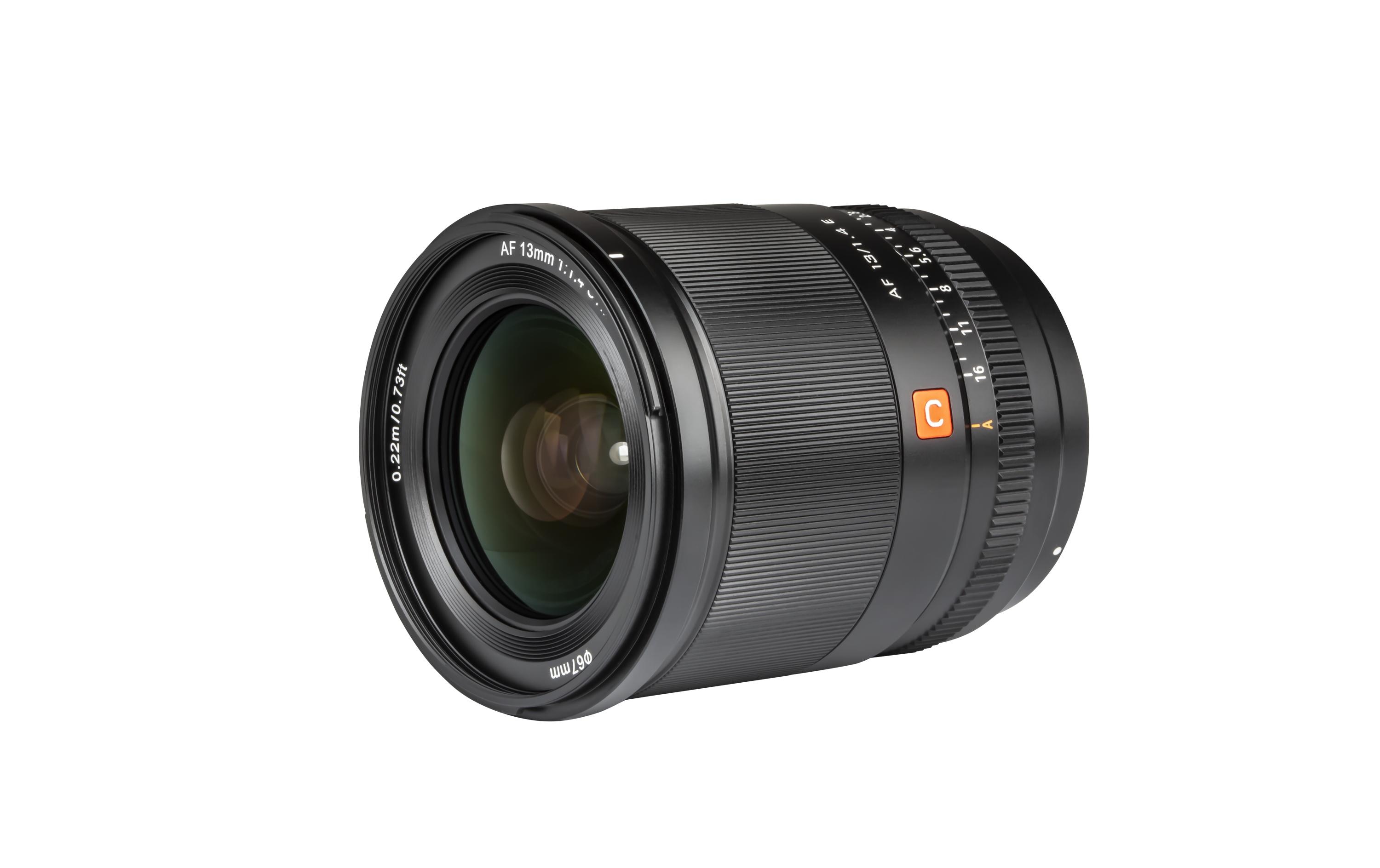 Festbrennweite AF 13mm F/1.4 – Sony E-Mount<br>13 mm F1.4 XF Autofokus-Ultraweitwinkel-Objektiv unterstützt Eye AF Gesichtserkennung
