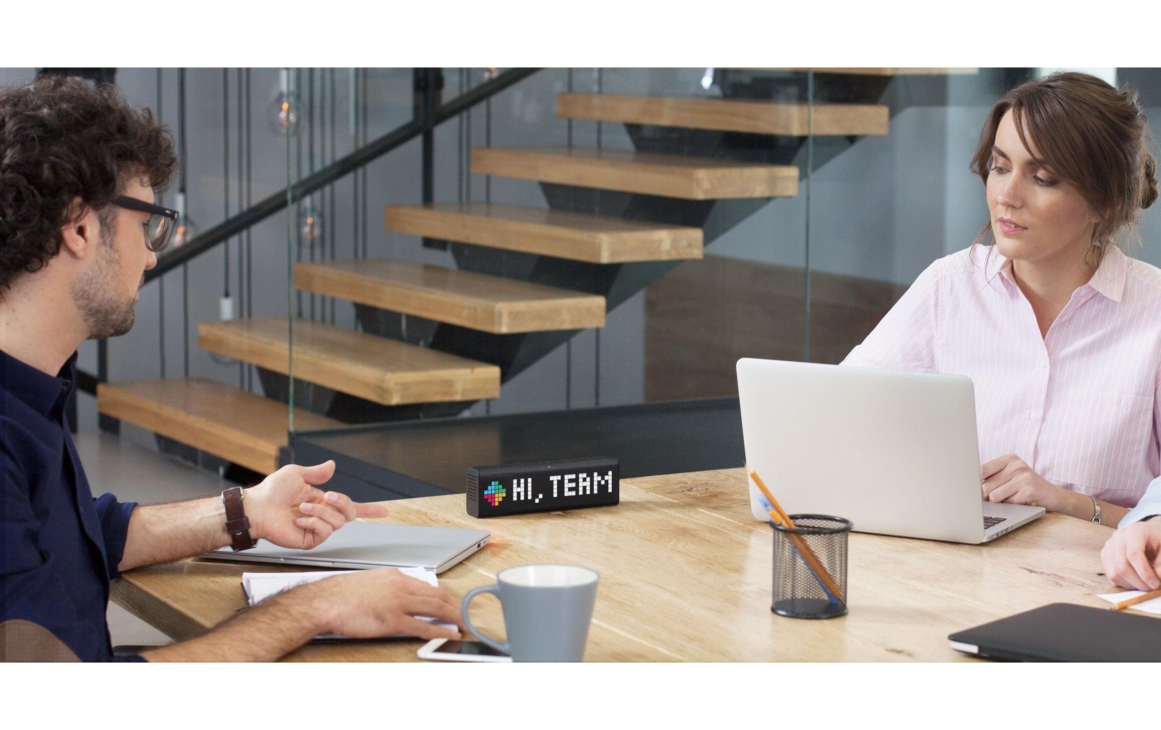 Smart-Display LaMetric Time<br>LaMetric TIME Tischuhr für Smart Home