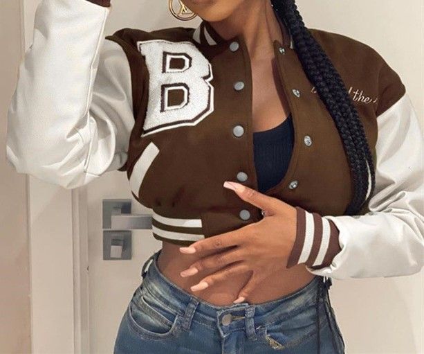 Emilyn - Lettering Cropped Baseballjack