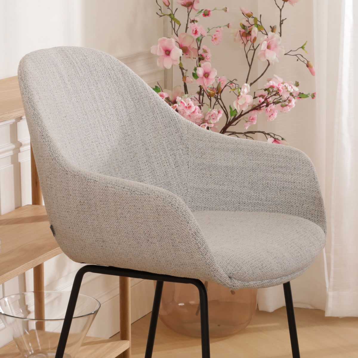 Barkruk Nino-Mae grijs beige gemêleerd zwart onderstel 65 cm