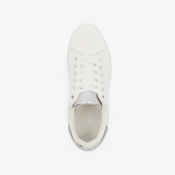 Blue Box dames sneakers met metallic details