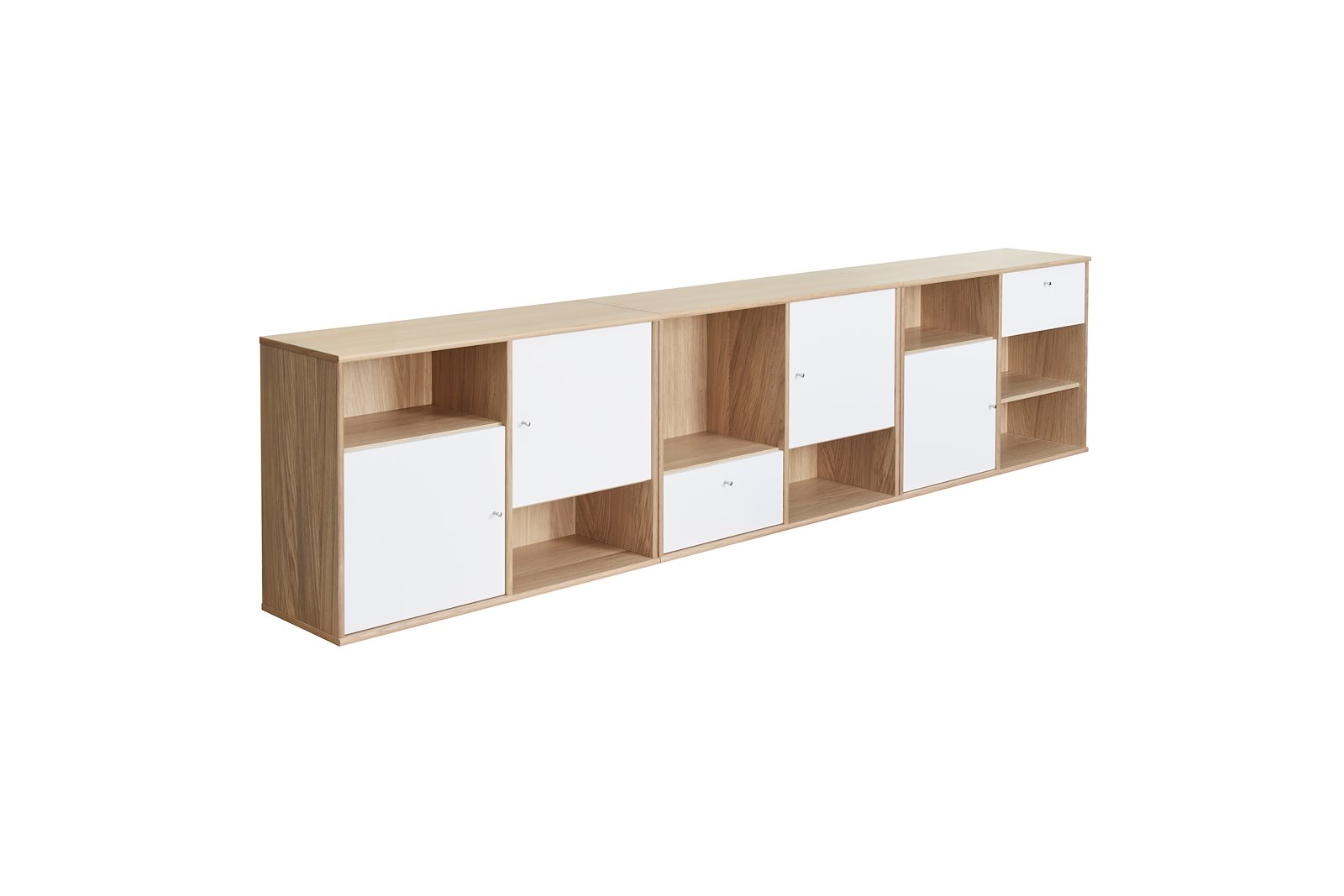 Mistral Skap 267x32,5x60,8 cm. Mattlakkert eik med 4 stk 38 cm (H) dører L og 2 stk 19 cm (H) skuffer i hvit lakk.