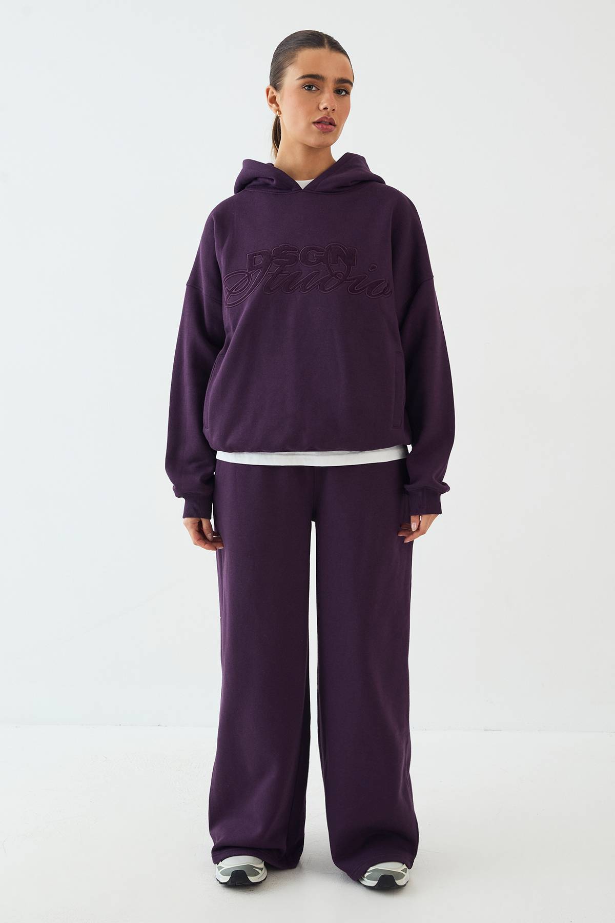 Sweat à Casynthétiqueche Oversize DSGN Studio avec Appliqué Éponge