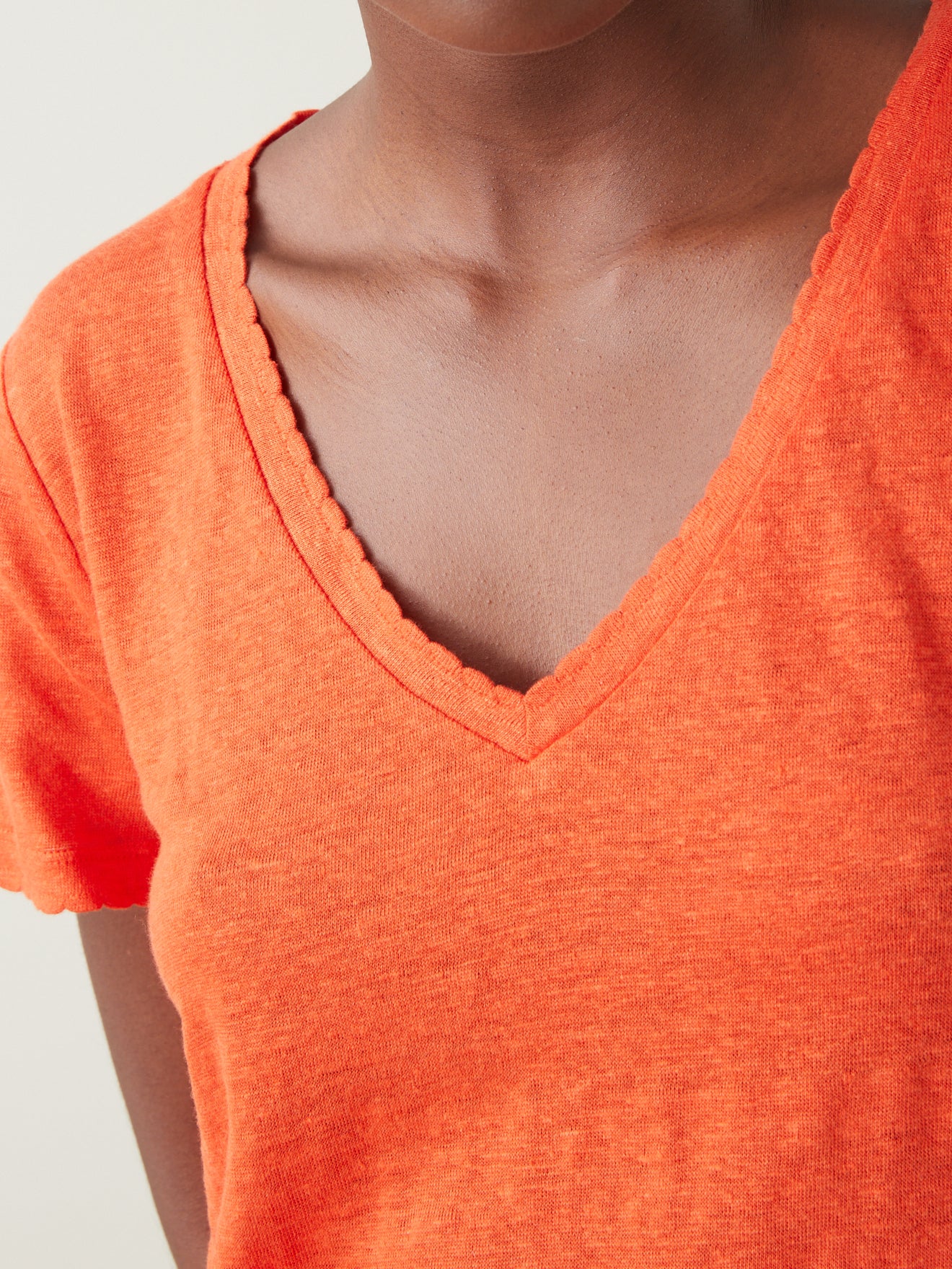 T-shirt lin col V femme