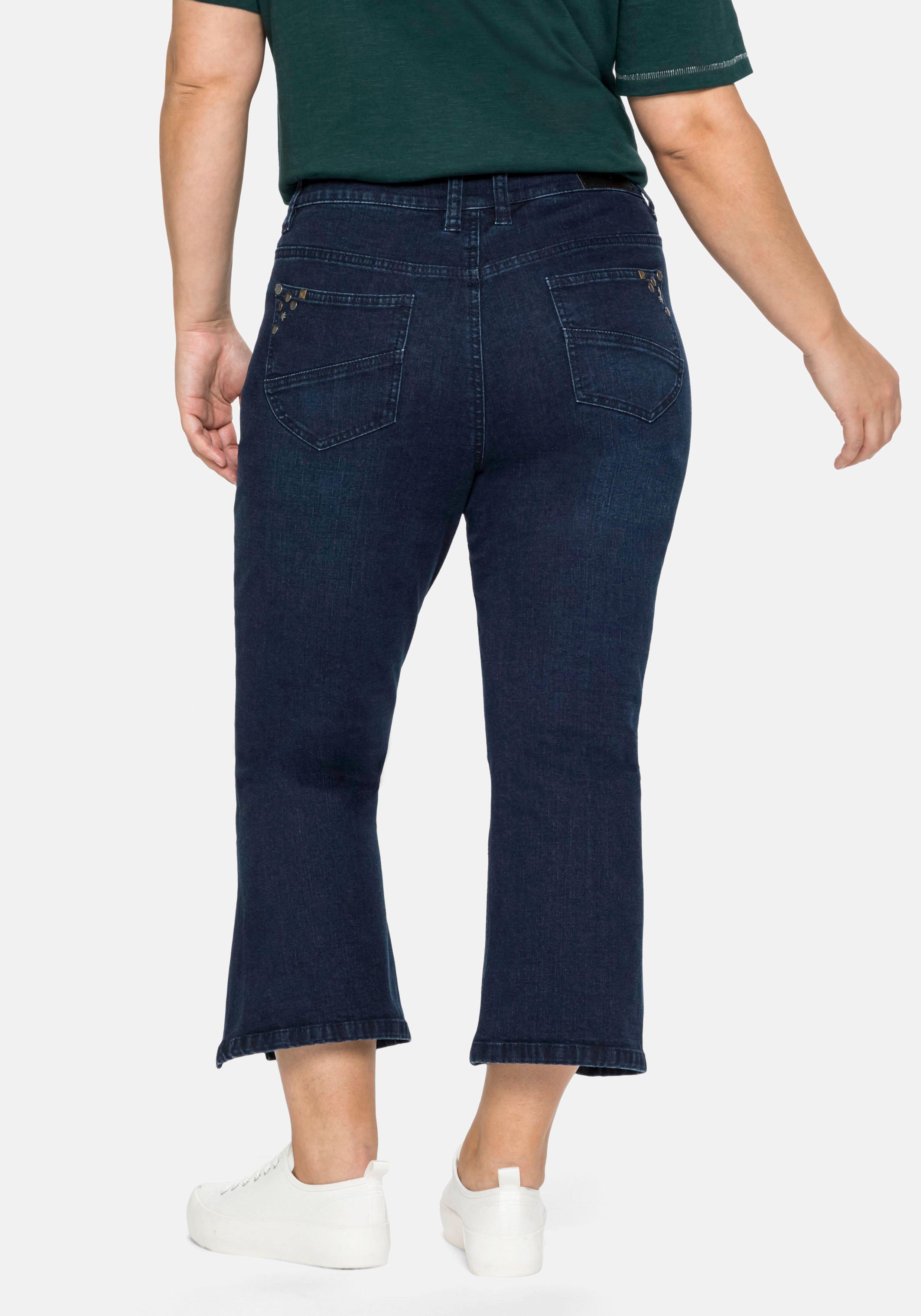Bootcut-Jeans in 7/8-Länge mit hoch geschlitztem Saum