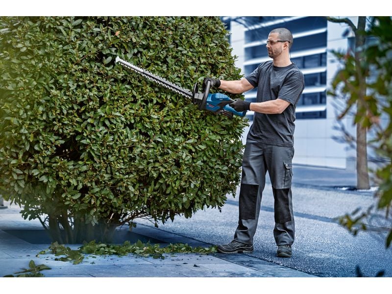Bosch Professional Akku-Heckenschere GHE 18 V-60 PROFESSION Hervorragende Schnittleistung, ergonomisches Design und leichte Handhabung durch geringes Gewicht