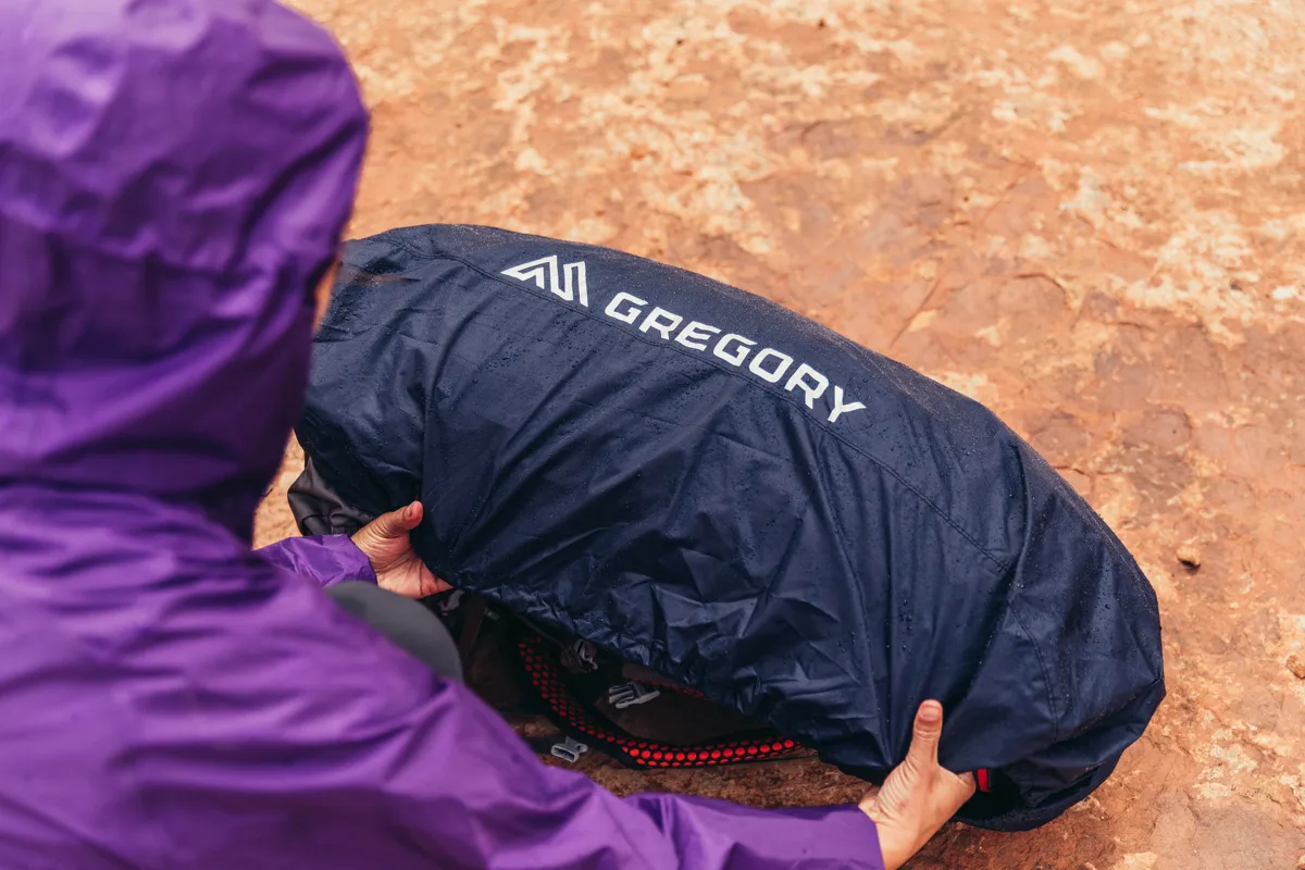 Gregory Raincover 50l-80l Obsidian Black