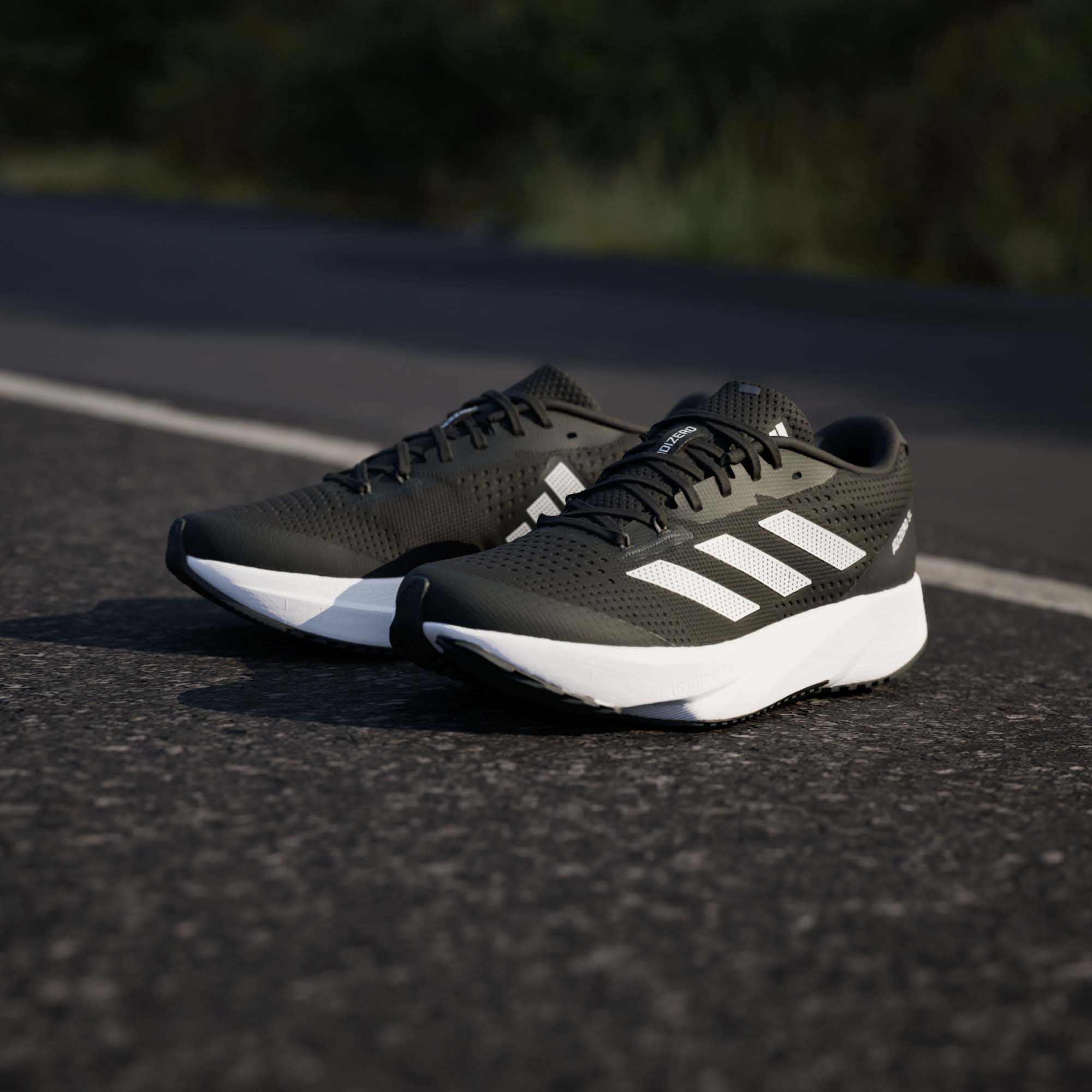 Adizero SL Dame Core Black/Cloud White/Carbon