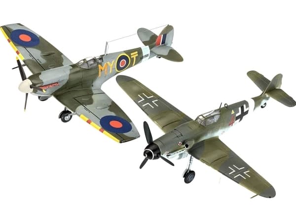 Modellsett 1:72 63710 Messerschmitt Bf109G-10 + Spitfire Mk.V Revell