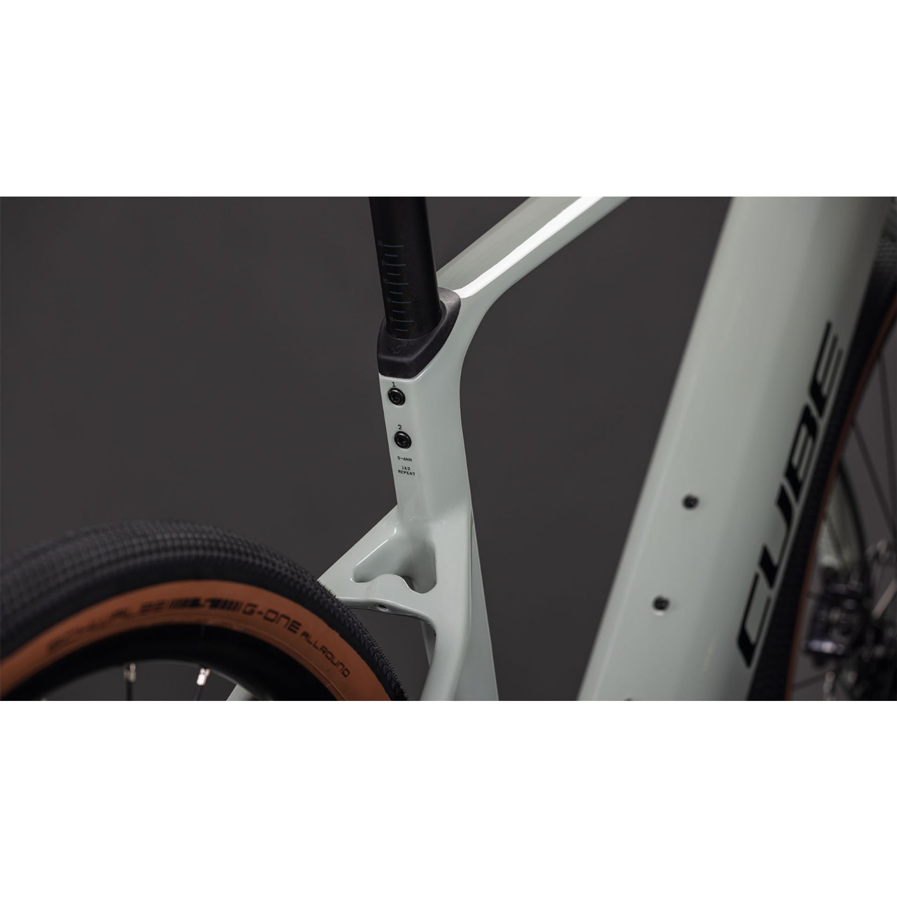 Cube Nuroad Hybrid C:62 Race 400 2026