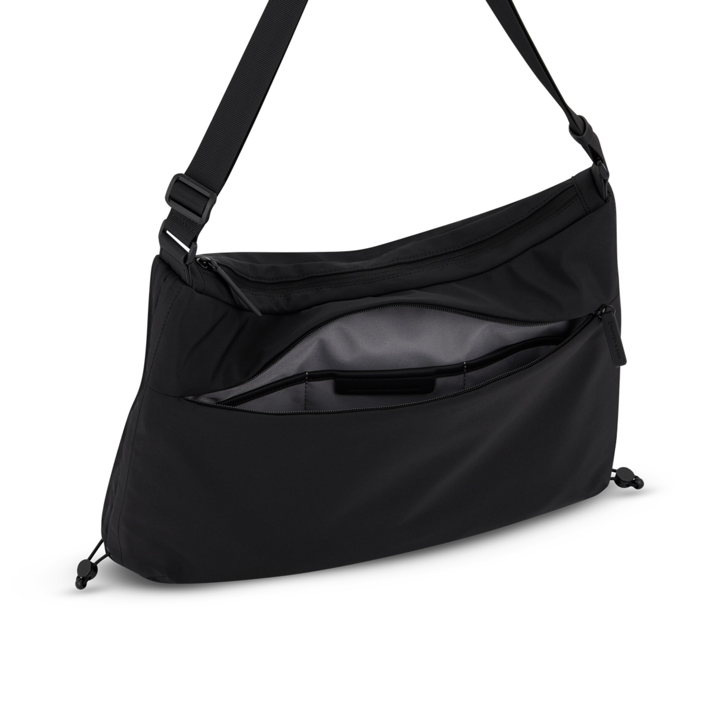 Skara Large All Black