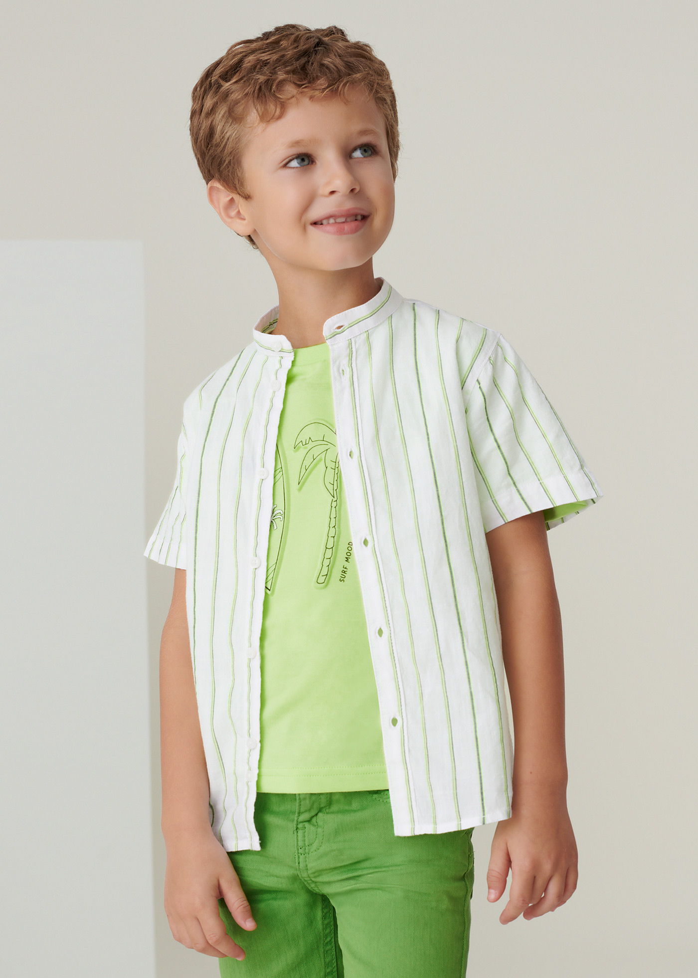 Camisa de algodão de manga curta com gola mandarim para meninos