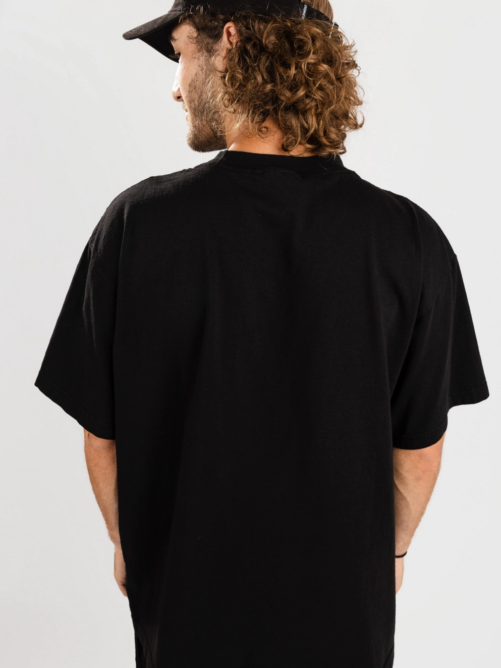 Shaka Wear 7.5 Max Heavyweight Garment Dye T-Shirt black