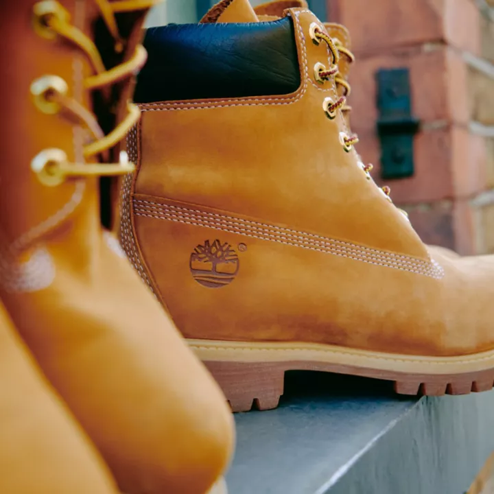 Bota Timberland Premium Impermeável de 6 Polegadas para Homens na Cor Amarela