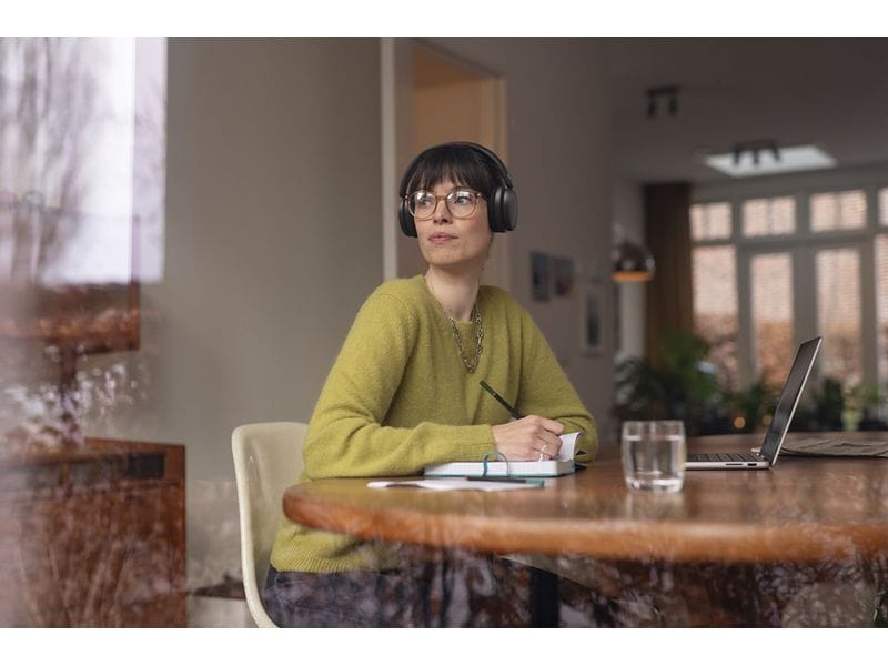 Philips Wireless Over-Ear-Kopfhörer Serie 5000 Schwarz Kabellose Over-Ear-Kopfhörer mit langer Akkulaufzeit und passive Geräuschunterdrückung