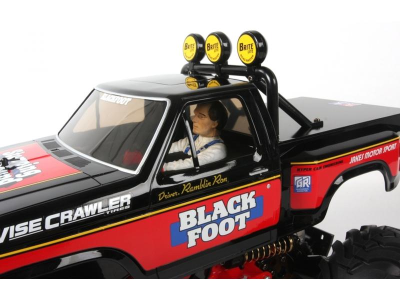 Tamiya Monster Truck Blackfoot, RWD Bausatz mit ESC, 1:10 2WD Monstertruck Bausatz mit klassischer Tamiya Blackfoot Karosserie