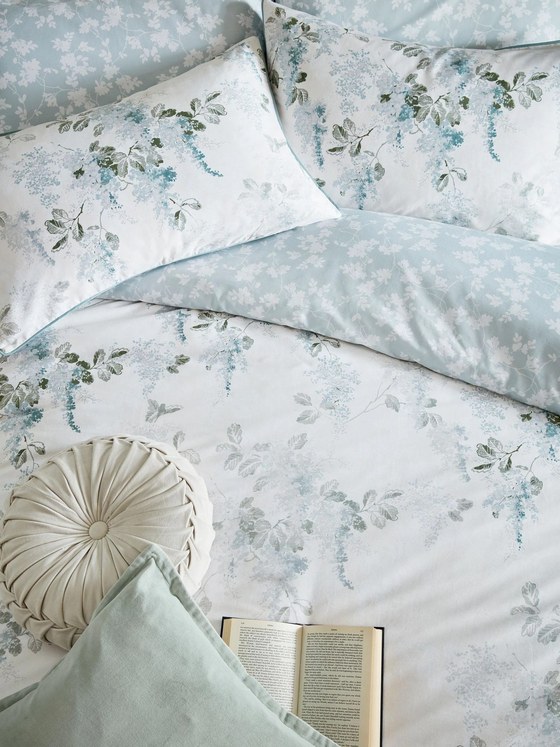 Laura Ashley 100% Cotton Sateen 220 Thread Count Mirabelle Duvet Cover and Pillowcase Set