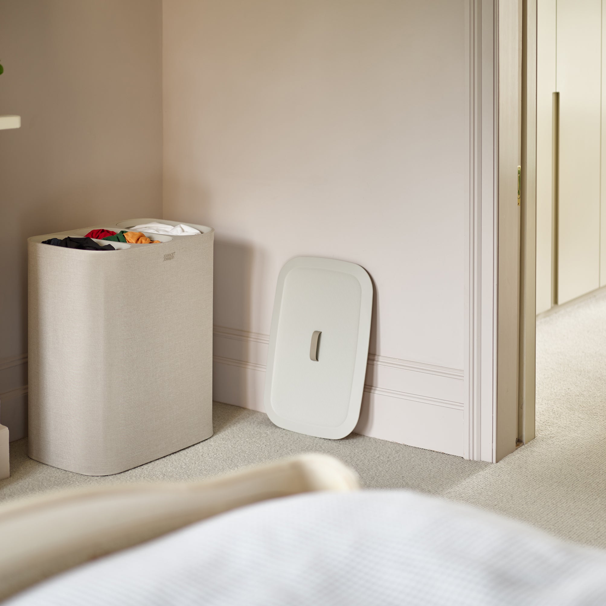 Joseph Joseph Tota Trio Wasmand 90 L - Beige