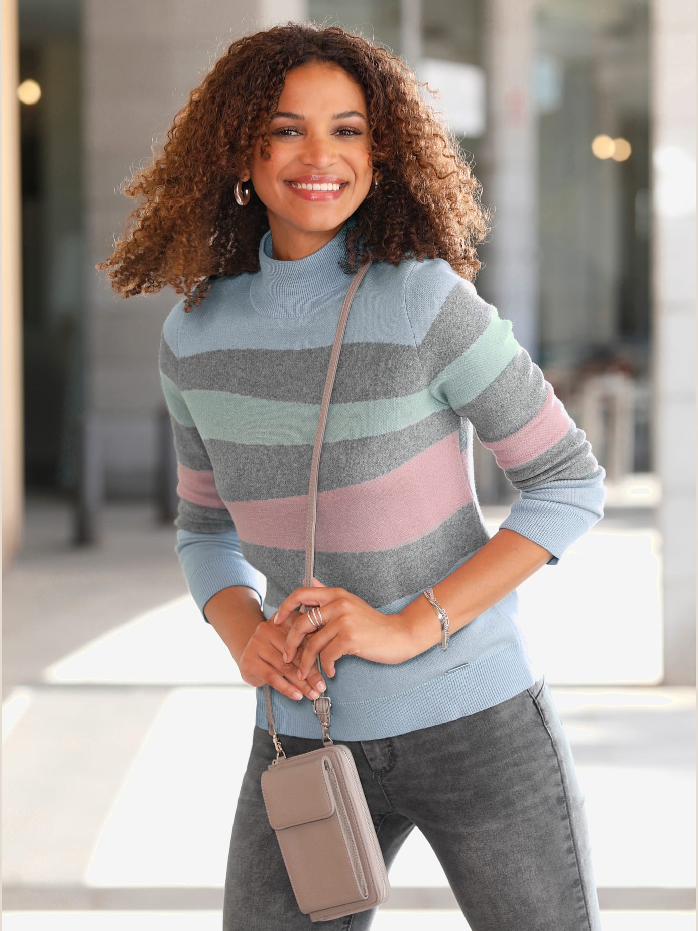 Pull 64% coton