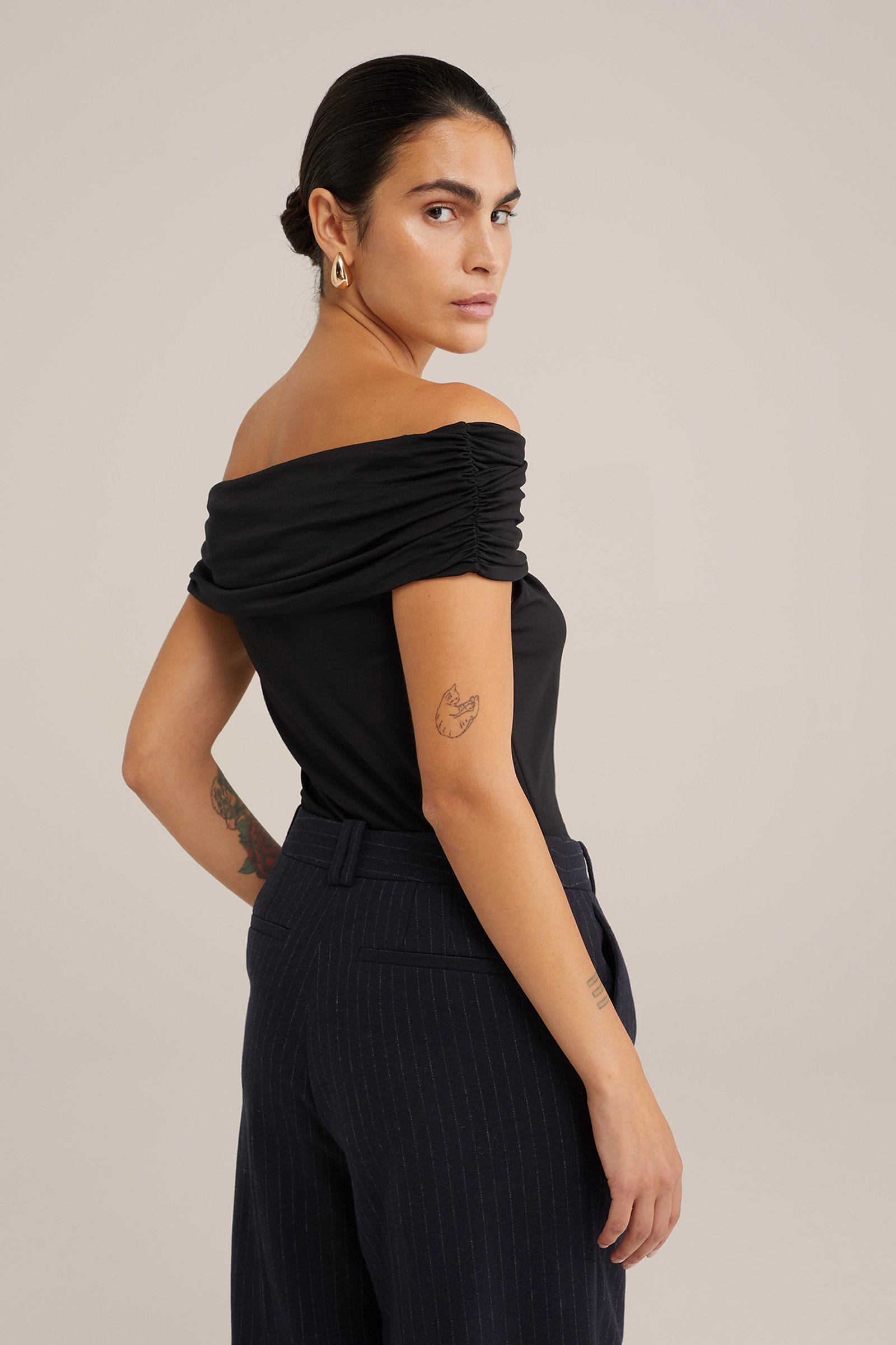 off-shoulder top WE Studio Zwart