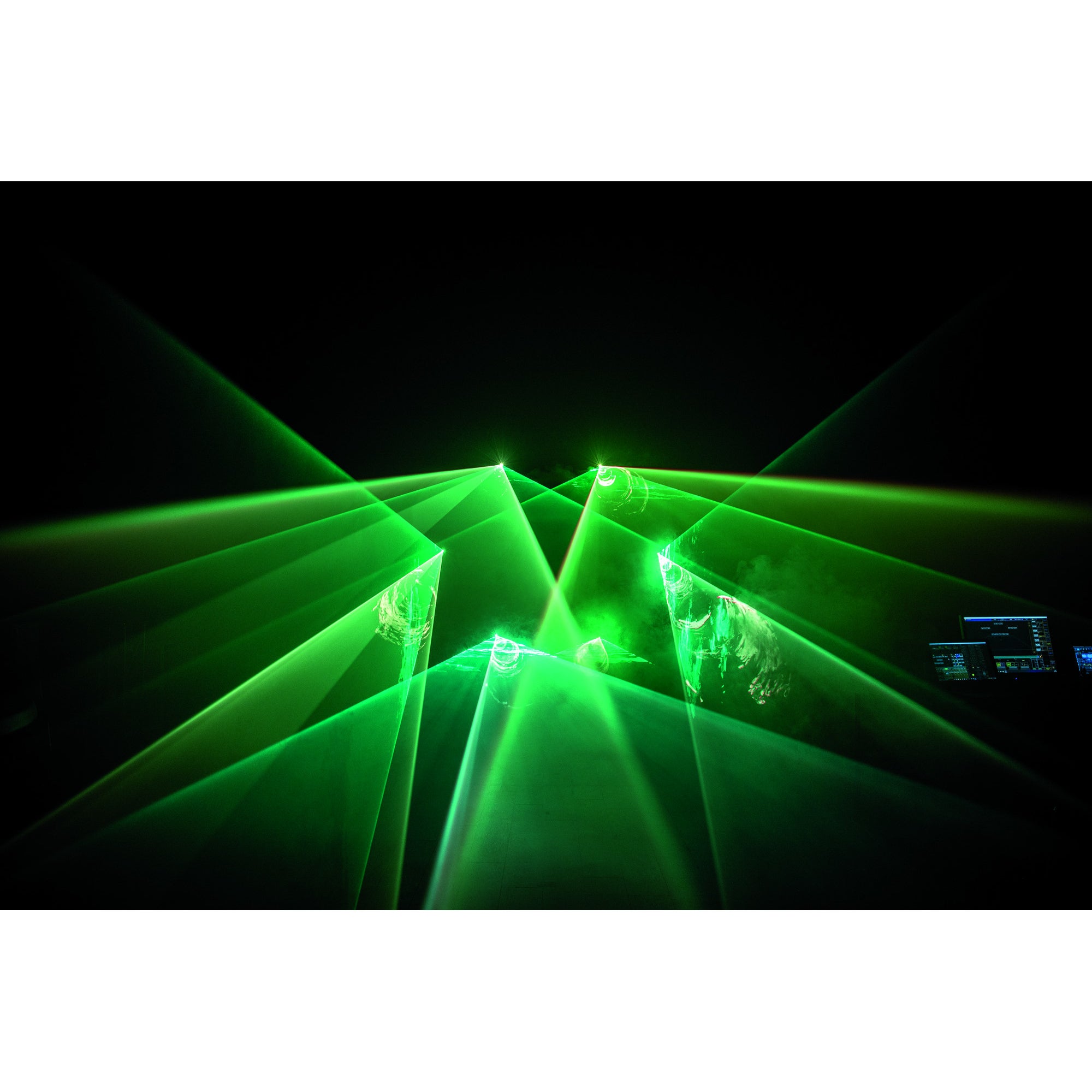 Showtec Galactic RGB-6-751 fat beam laser