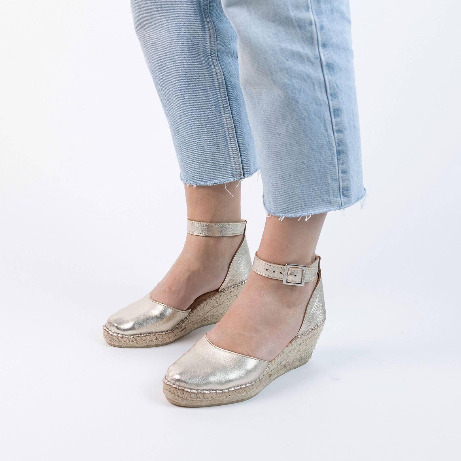 Manfield leren espadrilles goud
