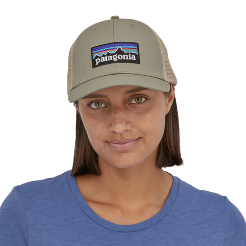 P-6 Logo Trucker Unisex Pet