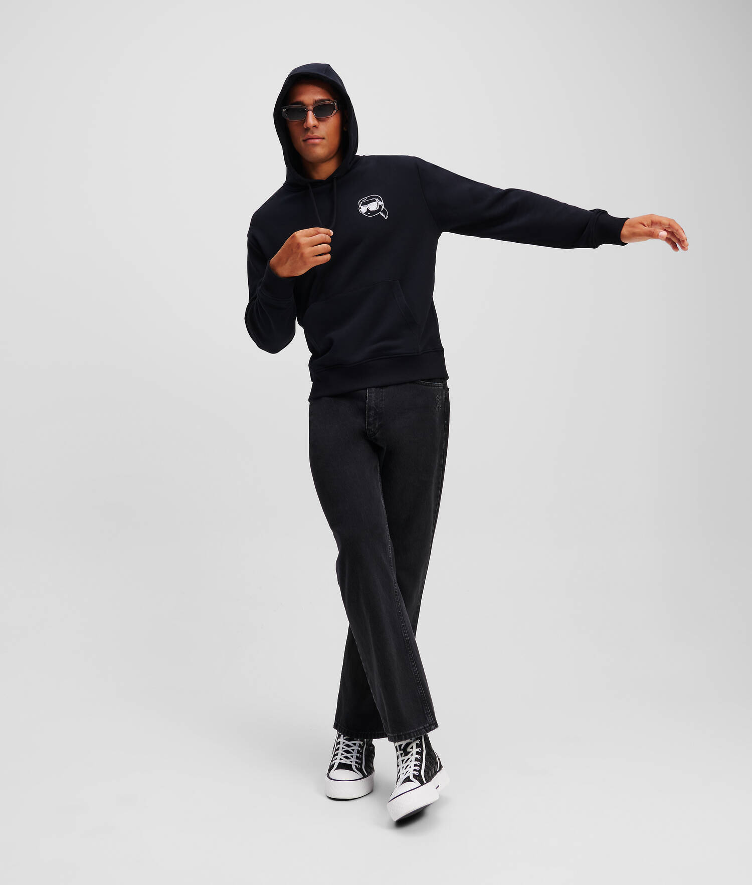 SWEAT À CAPUCHE IKON