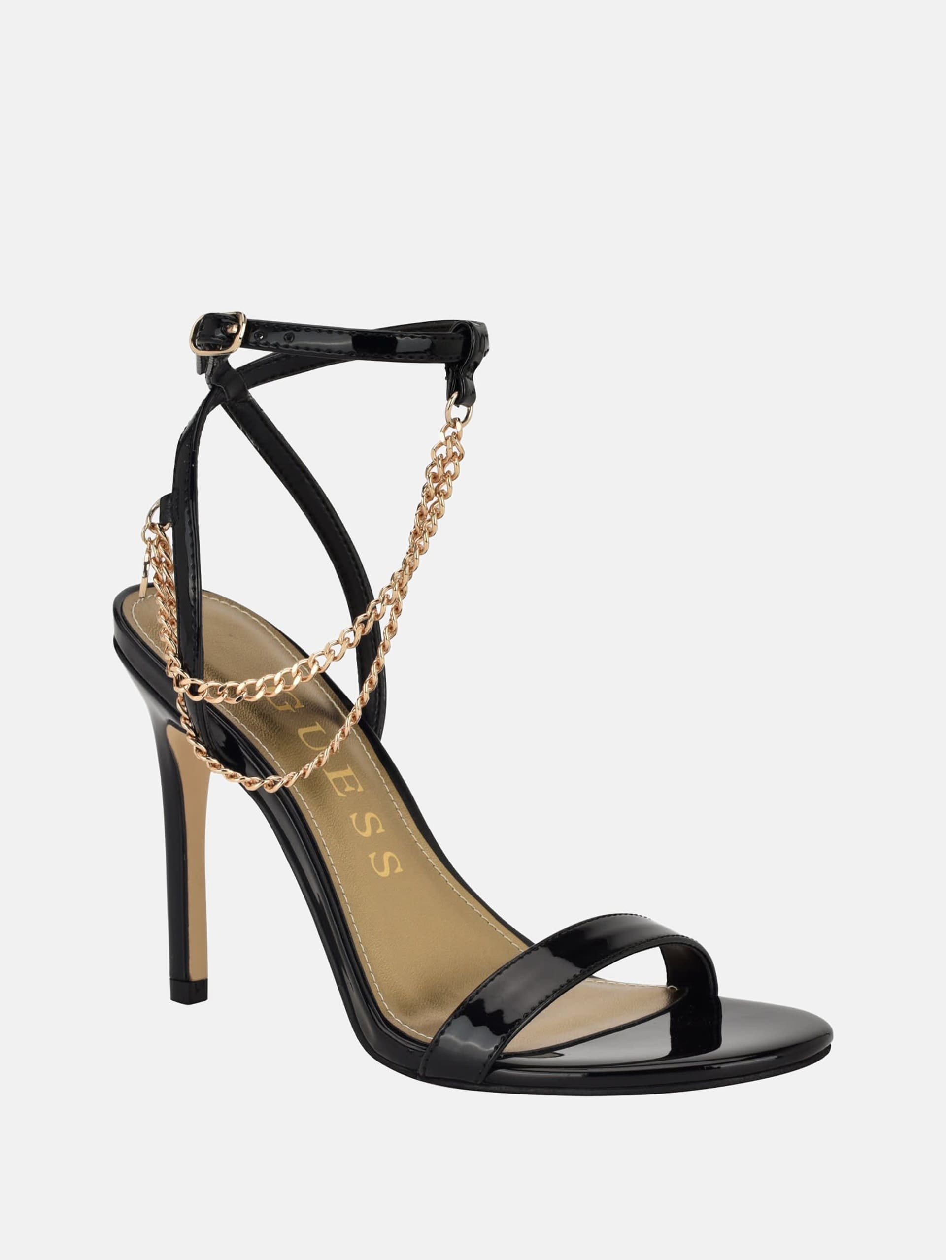 Sapatos de salto alto com tira de corrente dourada