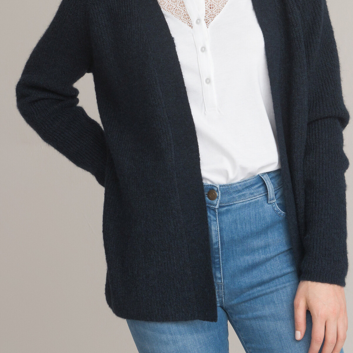 ANNE WEYBURN<br>Cardicool em tricô grosso
