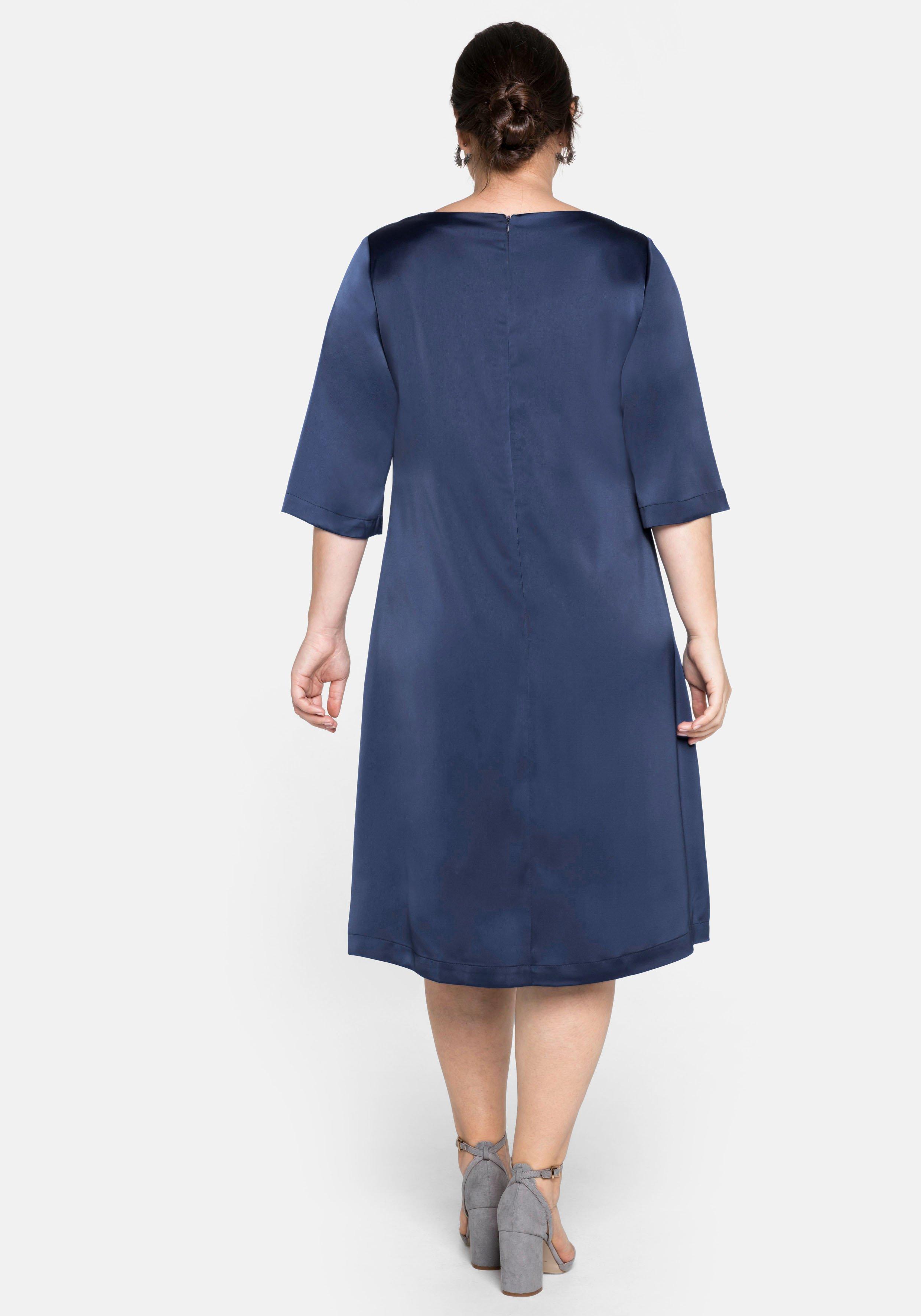 Cocktailkleid mit 3/4-Arm, in weiter A-Linie