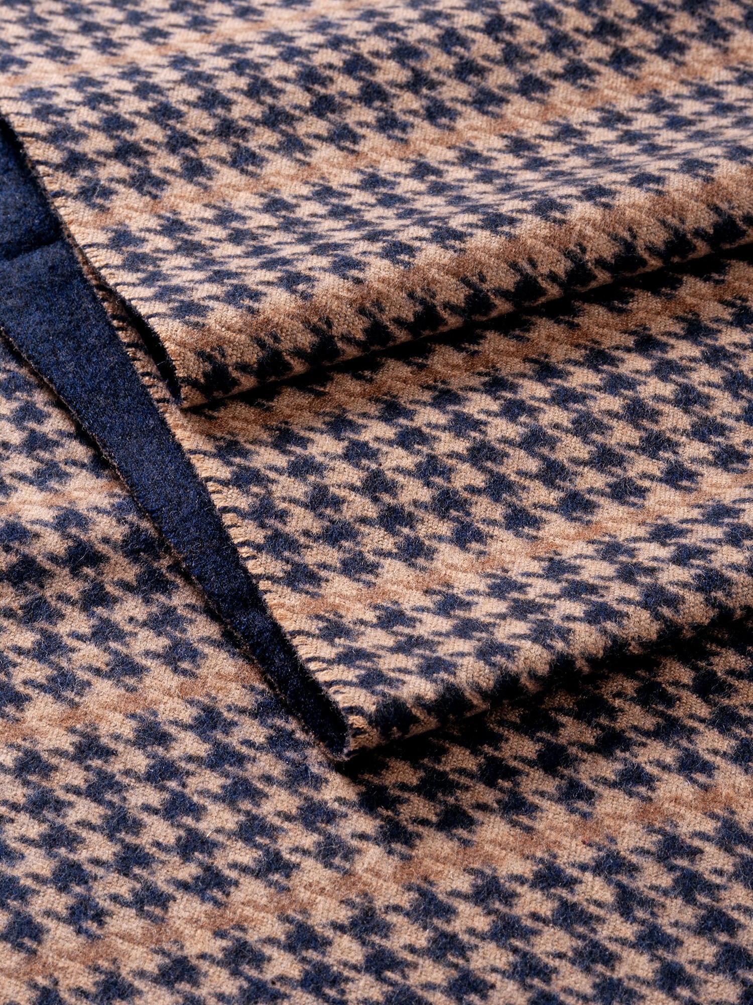 MONTI Strickschal , mit elegantem Hahnentritt