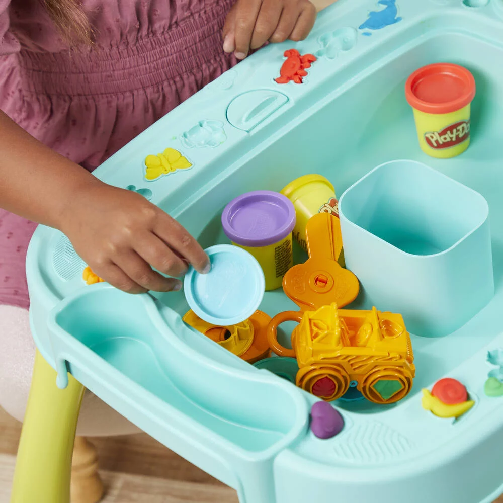 PLAY DOH -  MA 1ERE TABLE DE CREATION