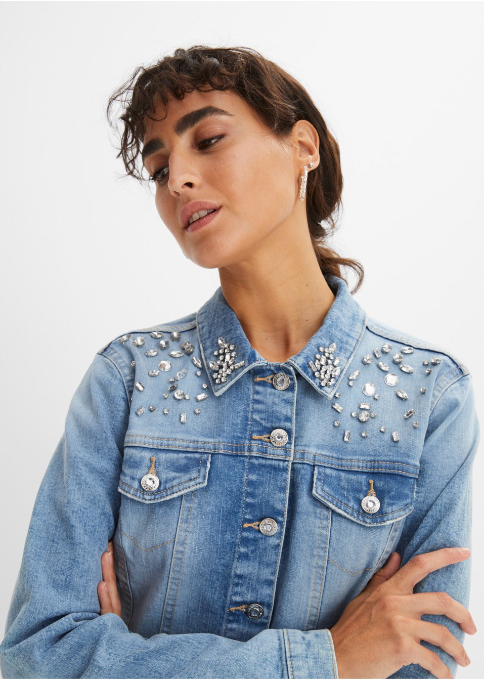 Veste en jean avec strass appliqués